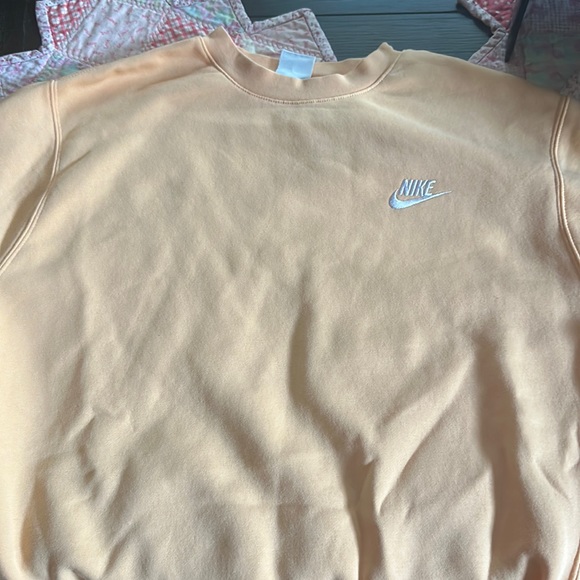 Nike Other - nike crewneck